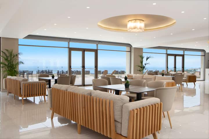 Bar at Ajul Luxury Hotel & Spa Resort, A Registry Collection Hotel in Agia Paraskevi Chalikidi, Other than US/Canada