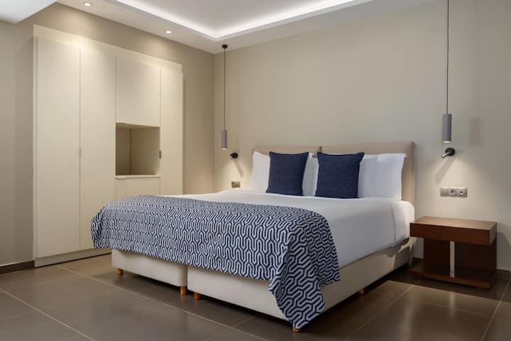 Ajul Luxury Hotel & Spa Resort, A Registry Collection Hotel suite in Agia Paraskevi Chalikidi, Other than US/Canada