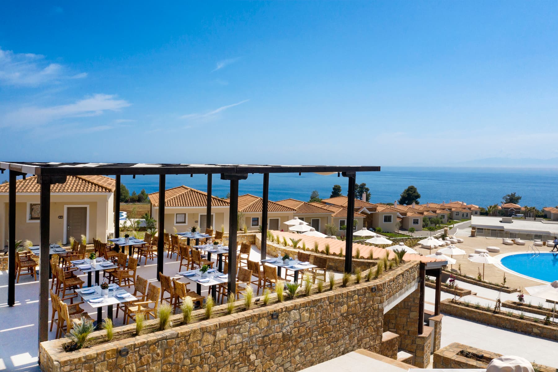 Ajul Luxury Hotel & Spa Resort, A Registry Collection Hotel restaurant in Agia Paraskevi Chalikidi, Other than US/Canada