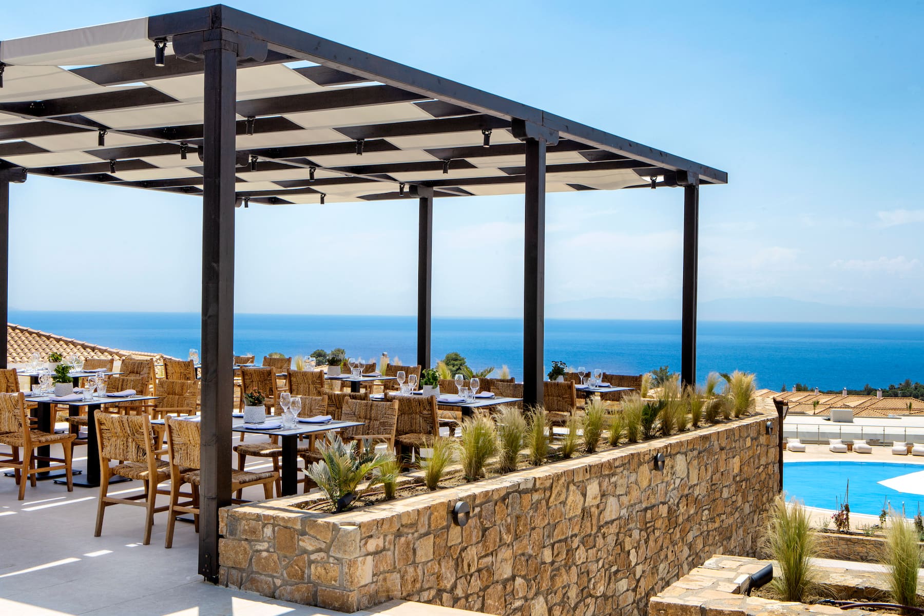 Ajul Luxury Hotel & Spa Resort, A Registry Collection Hotel restaurant in Agia Paraskevi Chalikidi, Other than US/Canada