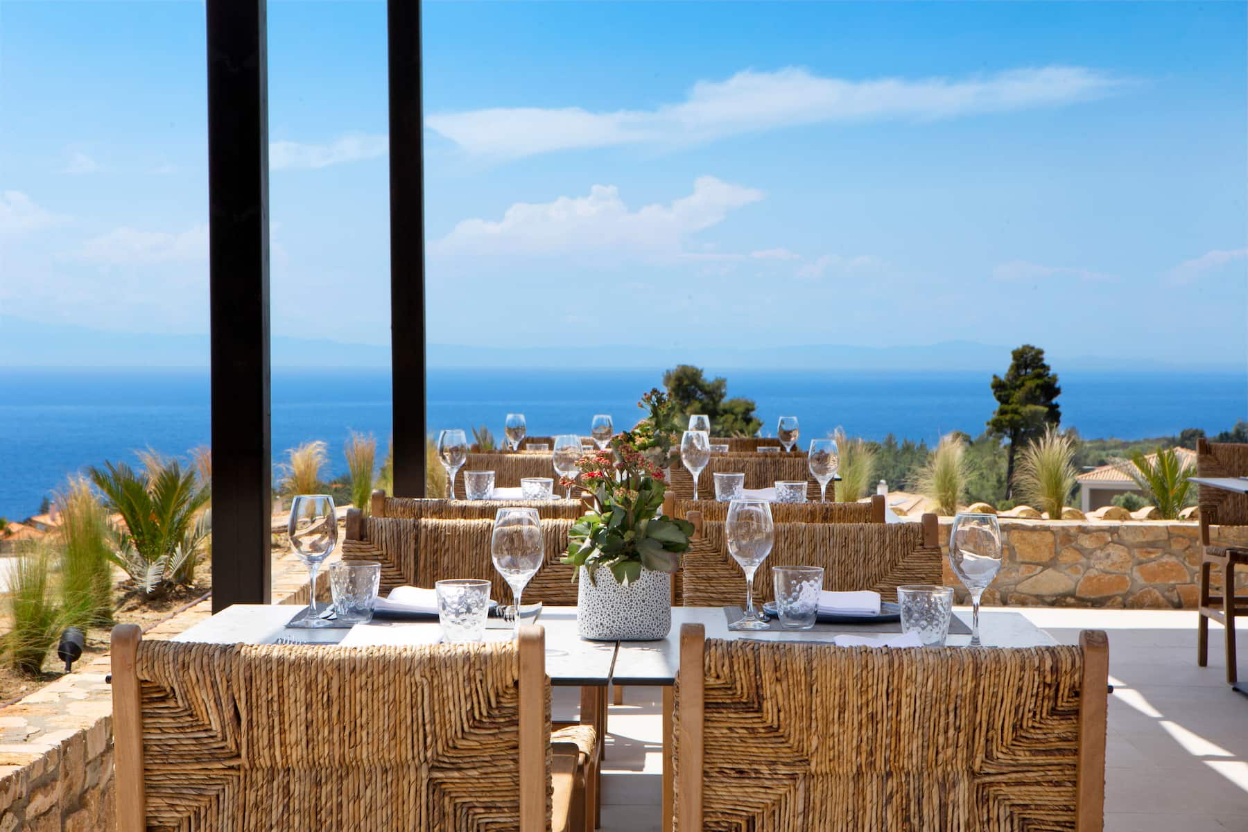 Ajul Luxury Hotel & Spa Resort, A Registry Collection Hotel restaurant in Agia Paraskevi Chalikidi, Other than US/Canada