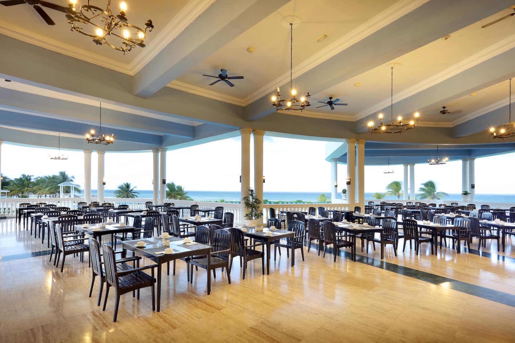 Grand Palladium Jamaica, All Inclusive Resort & Spa restaurant in Montego Bay, Other than US/Canada