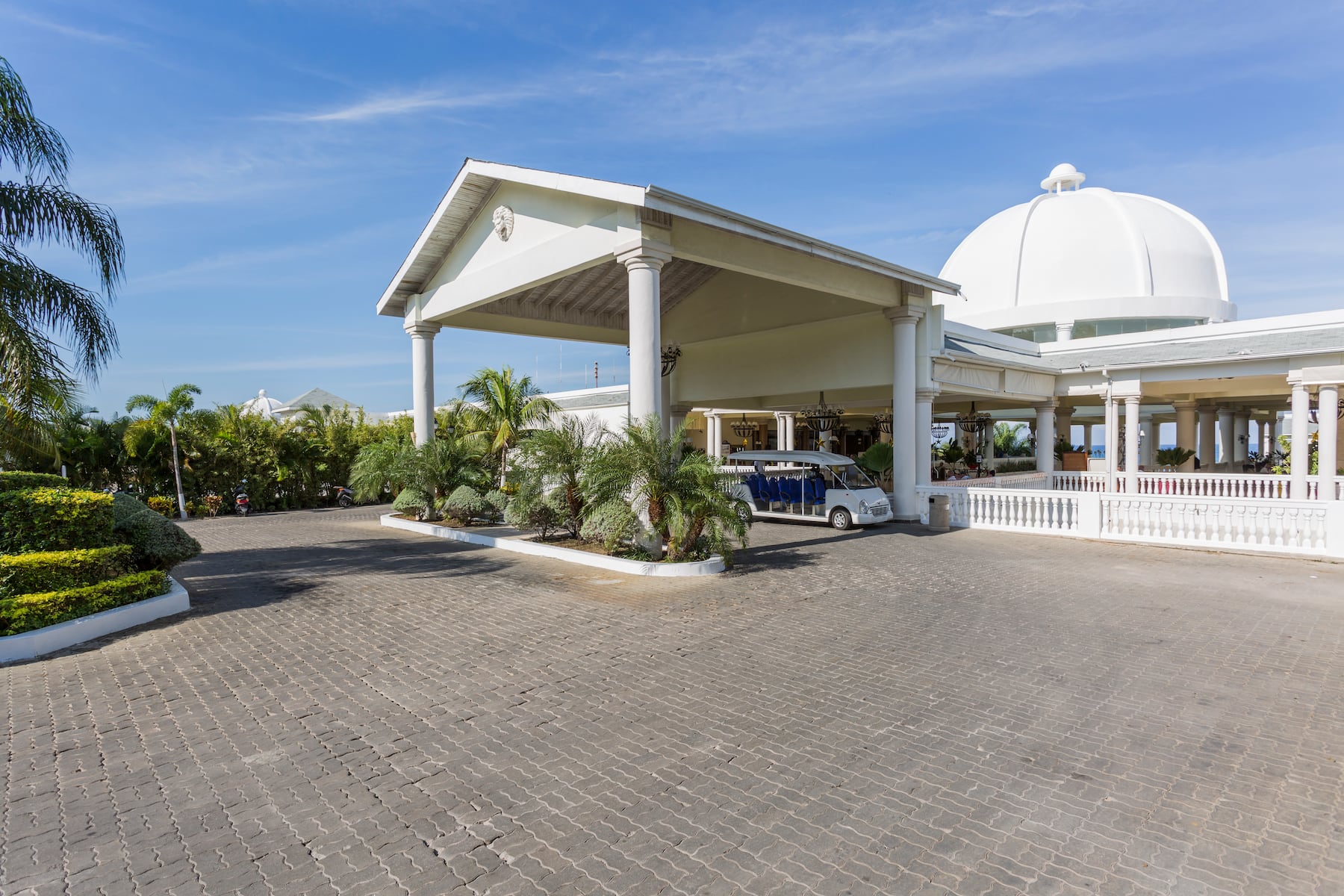 Exterior of Grand Palladium Jamaica, All Inclusive Resort & Spa hotel in Montego Bay, Other than US/Canada