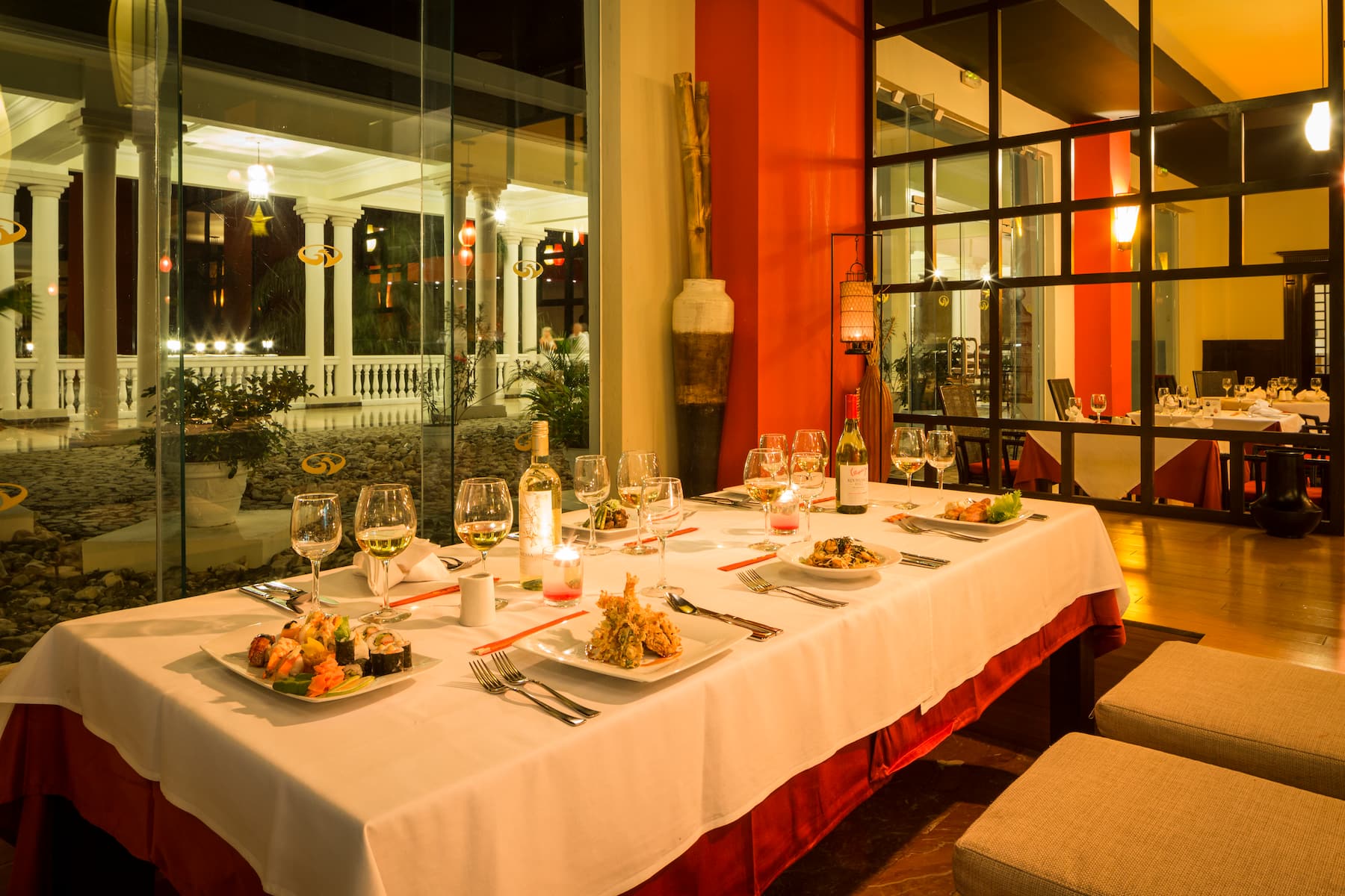 Grand Palladium Jamaica, All Inclusive Resort & Spa restaurant in Montego Bay, Other than US/Canada