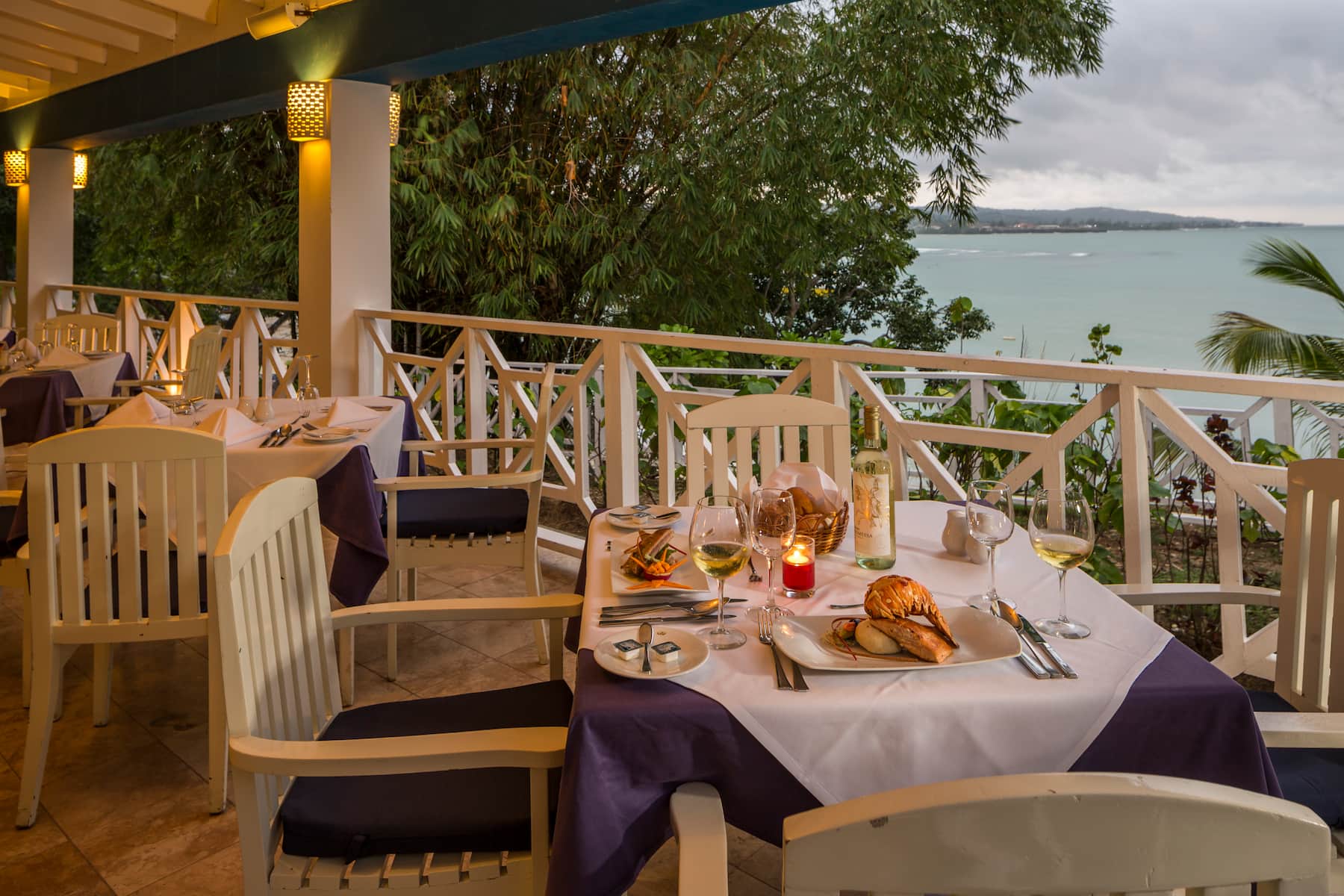 Grand Palladium Jamaica, All Inclusive Resort & Spa restaurant in Montego Bay, Other than US/Canada