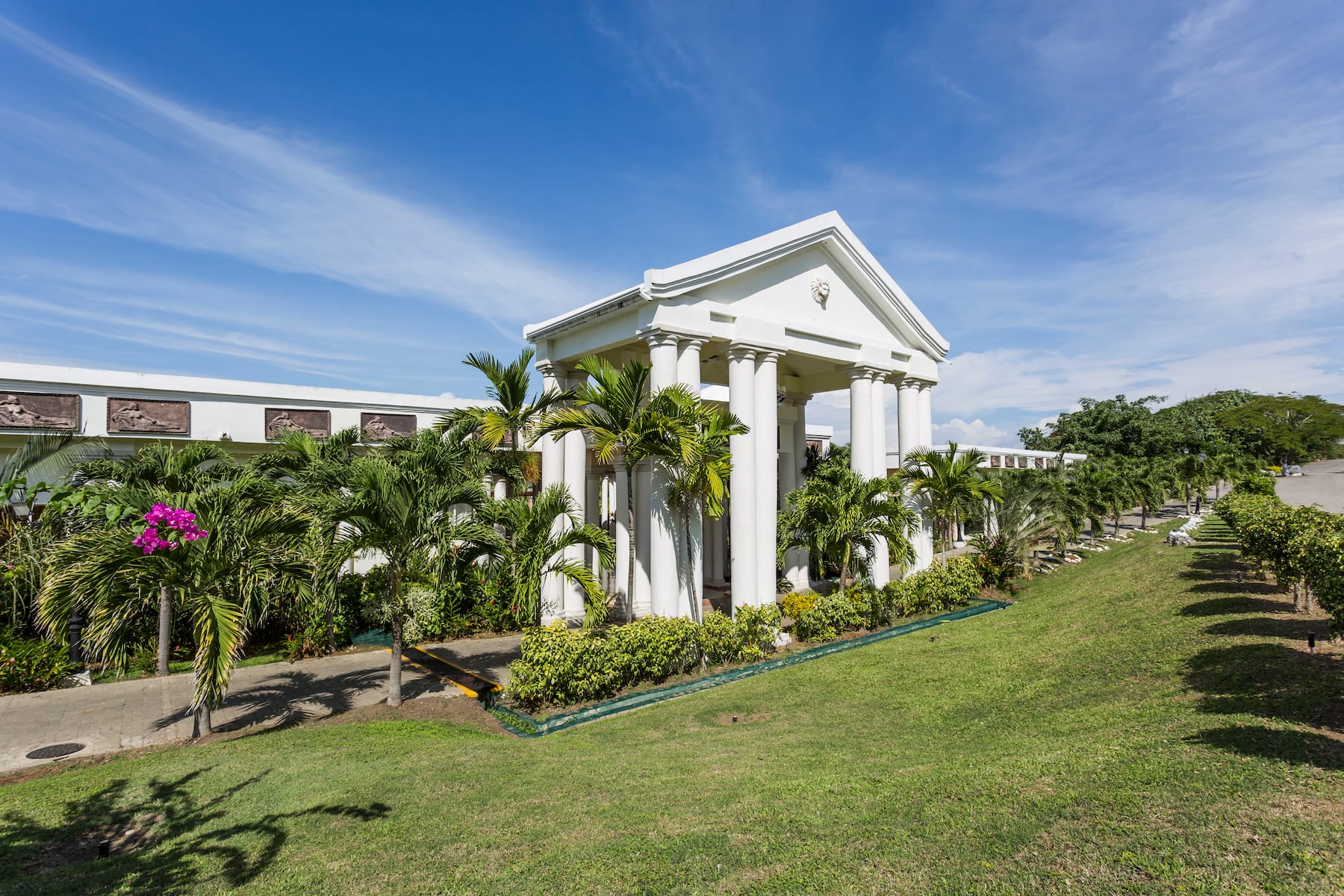 Grand Palladium Jamaica, All Inclusive Resort & Spa spa in Montego Bay, Other than US/Canada