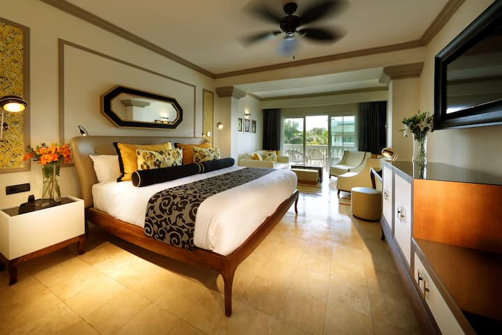 Grand Palladium Lady Hamilton, All Inclusive Resort & Spa suite in Montego Bay, Other than US/Canada