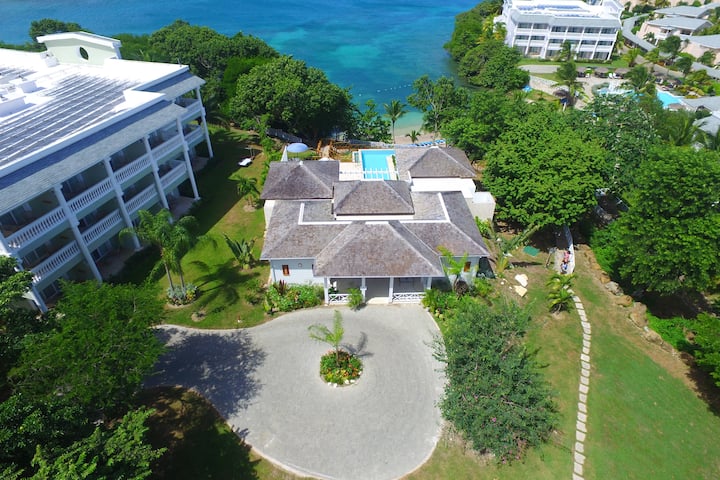 Grand Palladium Lady Hamilton, All Inclusive Resort & Spa suite in Montego Bay, Other than US/Canada