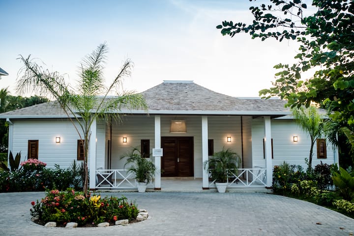 Grand Palladium Lady Hamilton, All Inclusive Resort & Spa suite in Montego Bay, Other than US/Canada