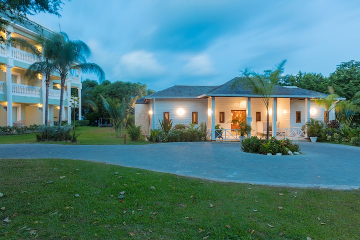 Grand Palladium Lady Hamilton, All Inclusive Resort & Spa suite in Montego Bay, Other than US/Canada