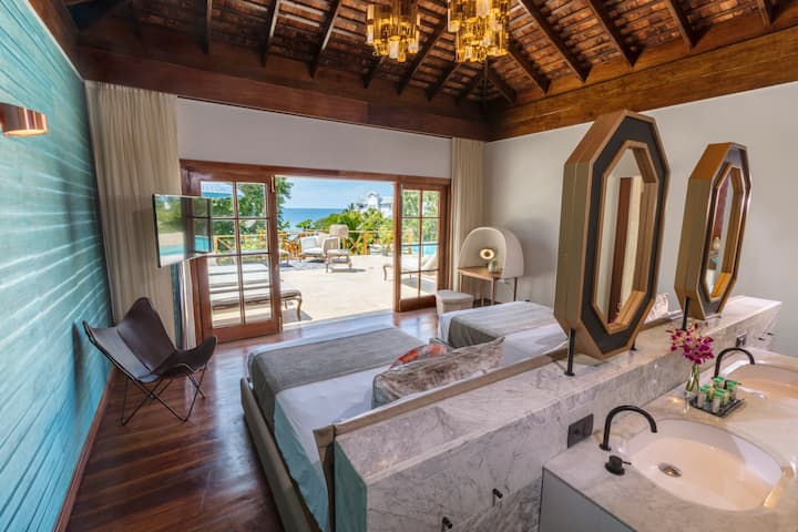 Grand Palladium Lady Hamilton, All Inclusive Resort & Spa suite in Montego Bay, Other than US/Canada