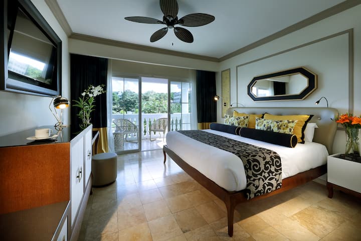 Grand Palladium Lady Hamilton, All Inclusive Resort & Spa suite in Montego Bay, Other than US/Canada
