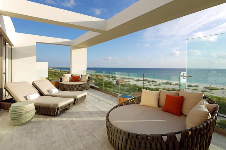Grand Palladium Select Costa Mujeres - All Inclusive suite in Cancun, Other than US/Canada