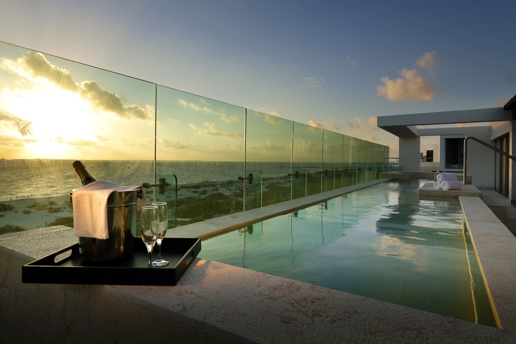 Grand Palladium Select Costa Mujeres - All Inclusive suite in Cancun, Other than US/Canada
