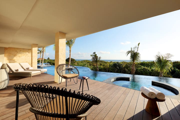 Grand Palladium Select Costa Mujeres - All Inclusive suite in Cancun, Other than US/Canada