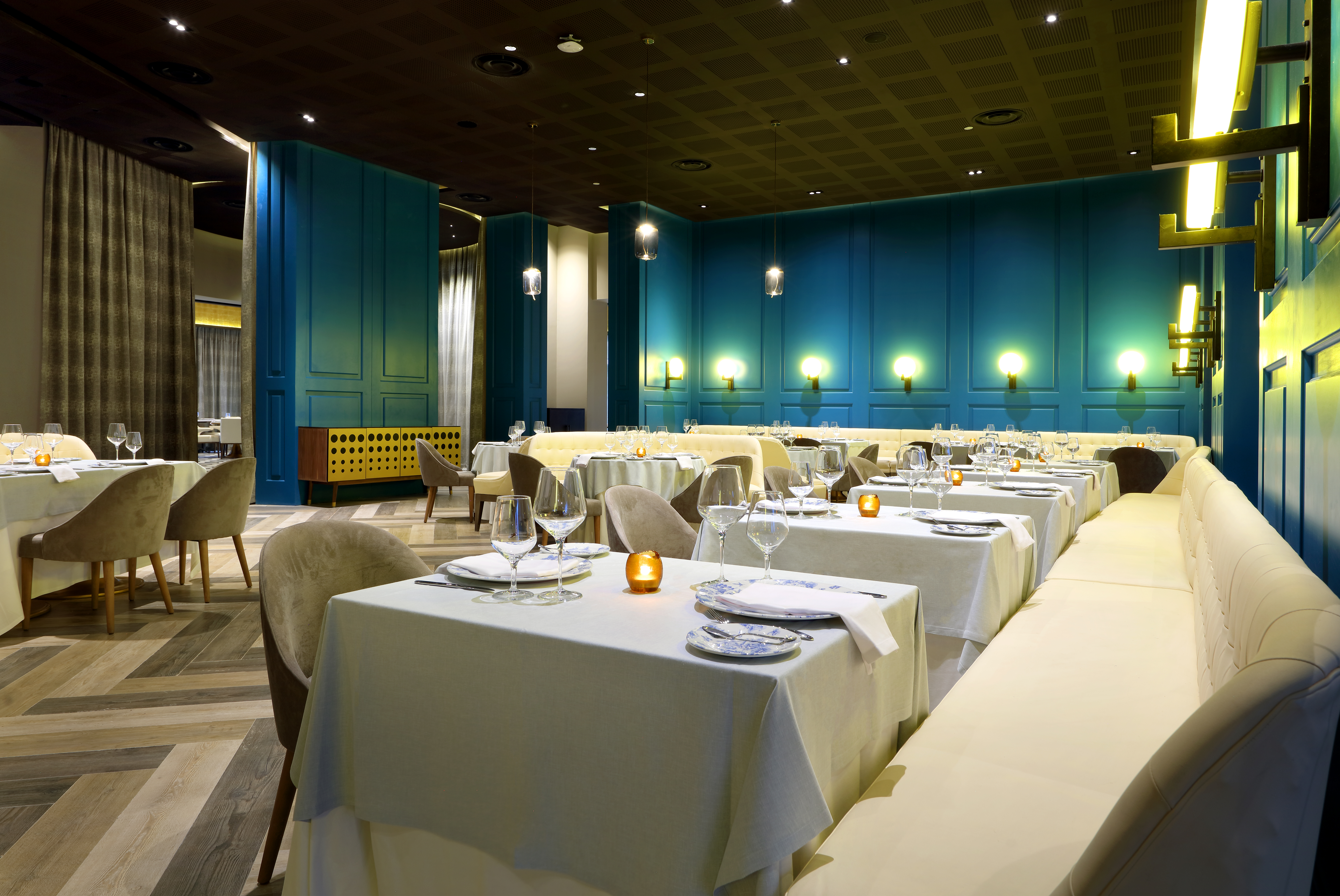 TRS Coral Costa Mujeres, a Registry Collection Hotel restaurant in Cancun, Other than US/Canada