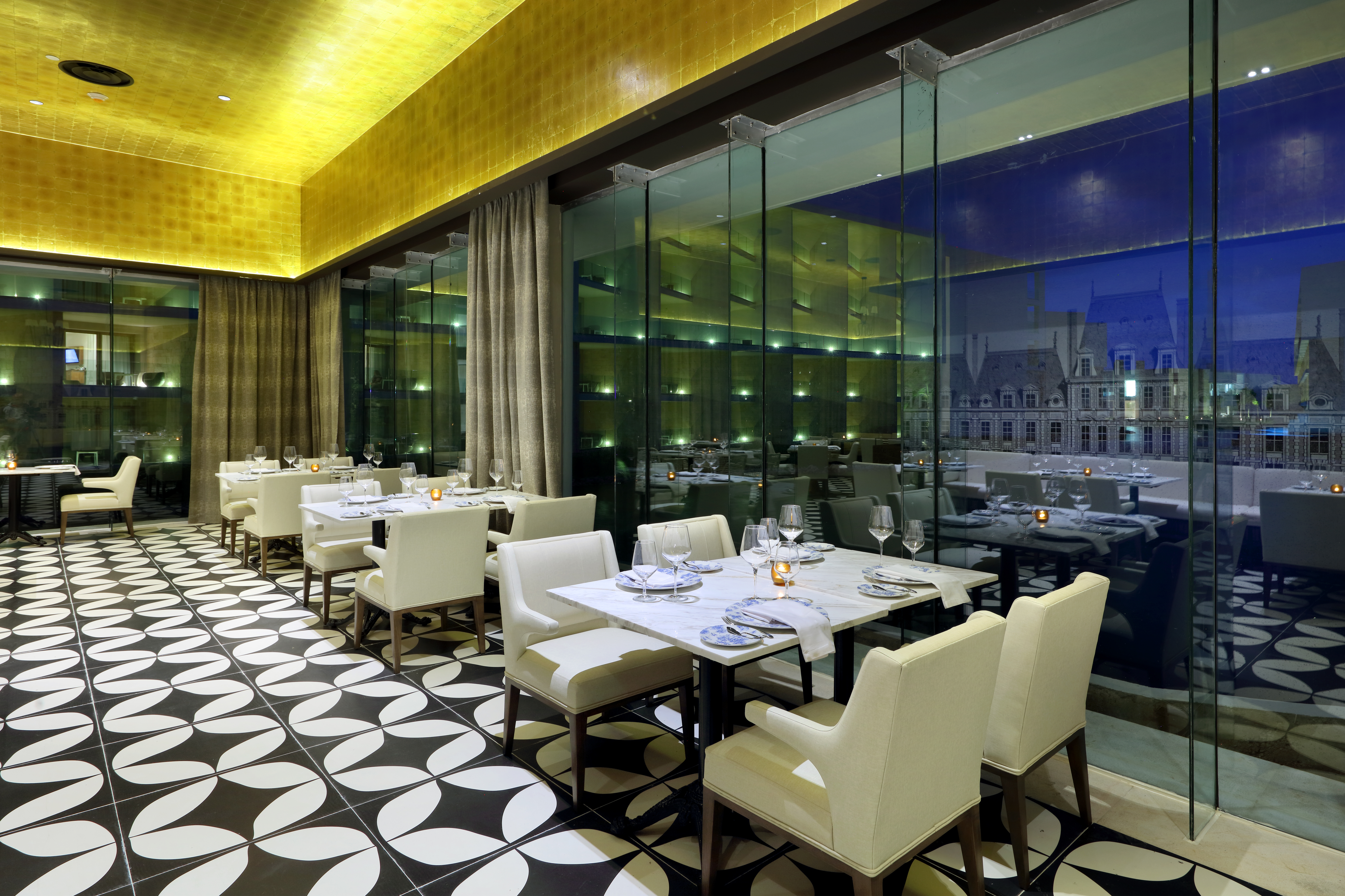 TRS Coral Costa Mujeres, a Registry Collection Hotel restaurant in Cancun, Other than US/Canada