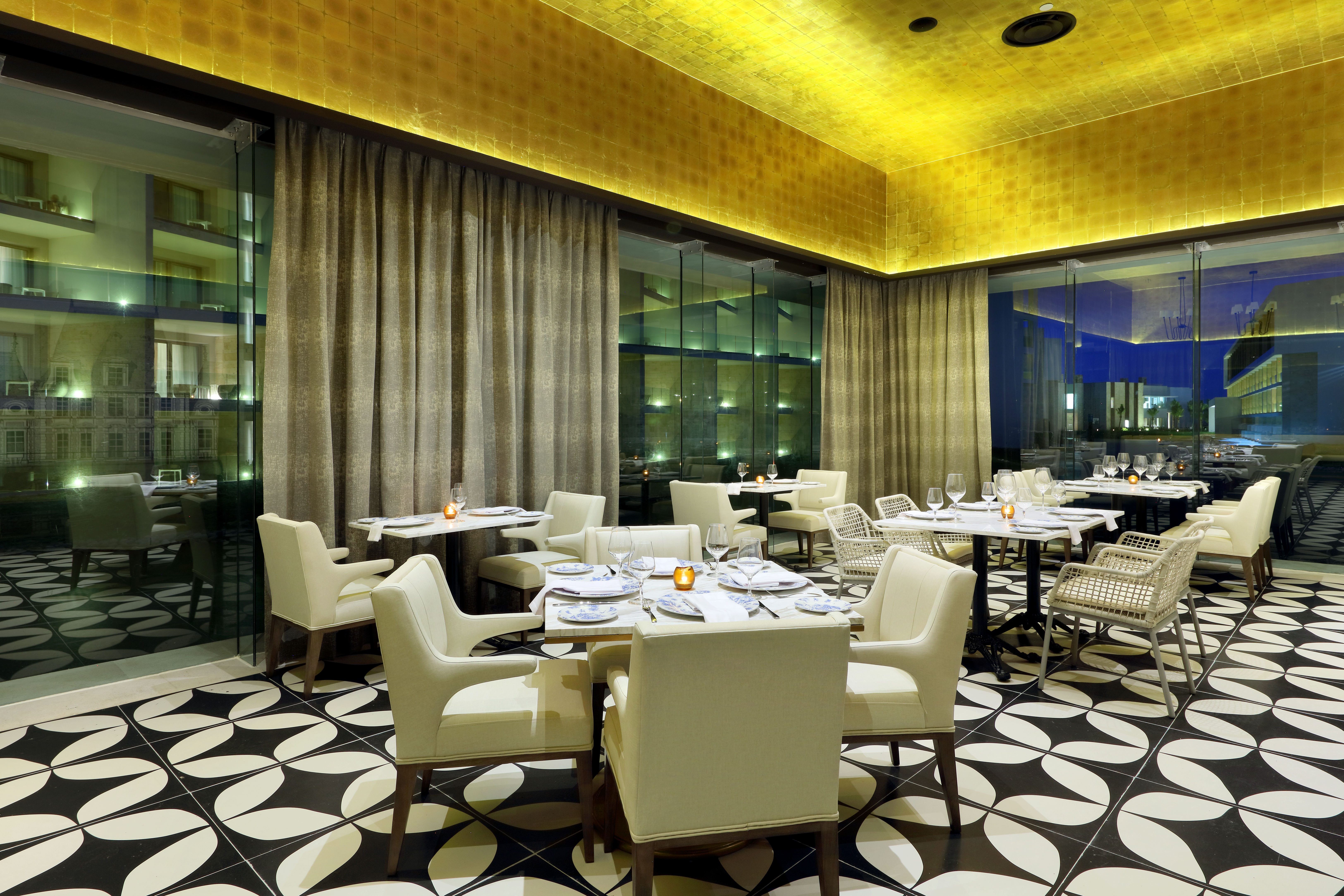 TRS Coral Costa Mujeres, a Registry Collection Hotel restaurant in Cancun, Other than US/Canada