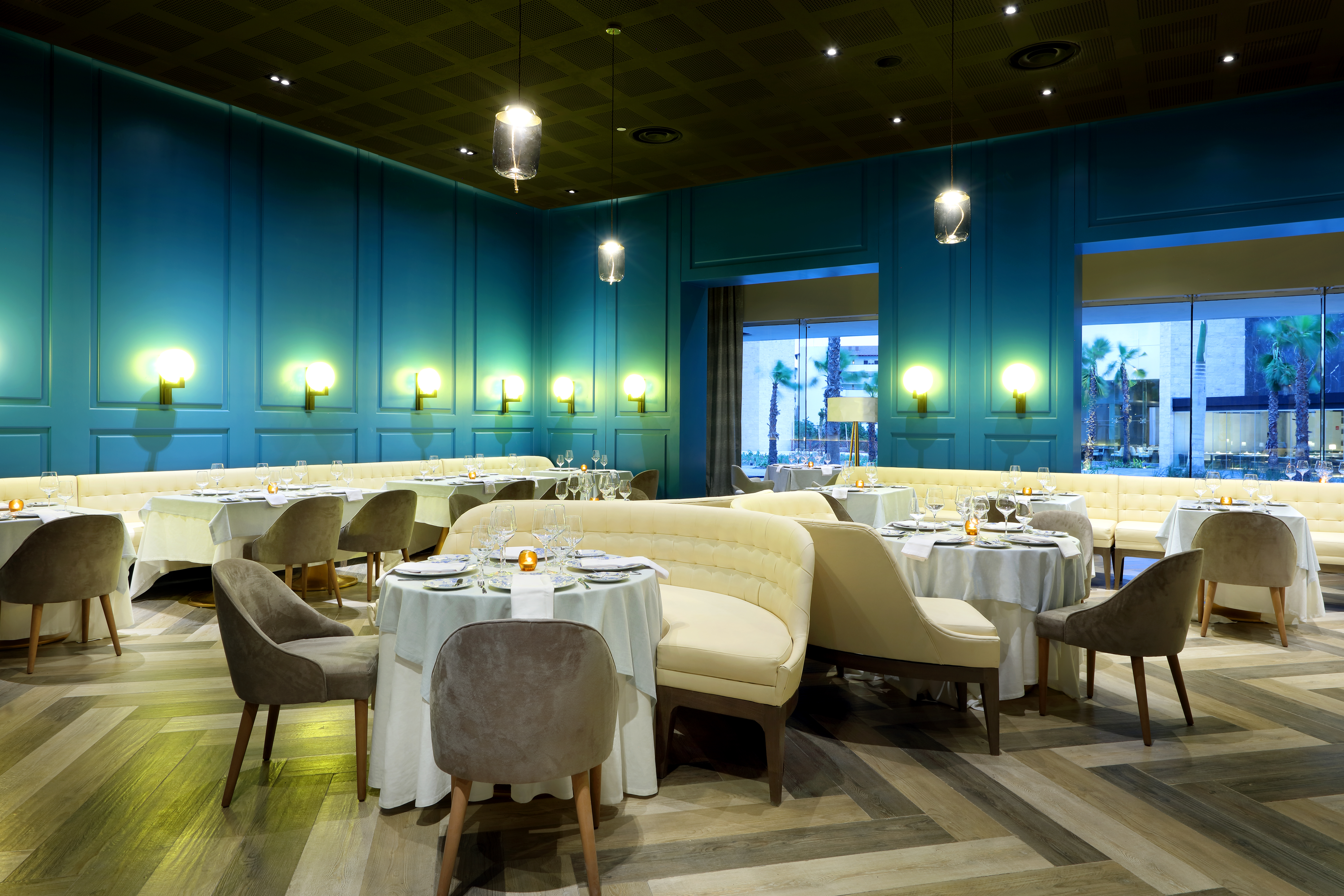 TRS Coral Costa Mujeres, a Registry Collection Hotel restaurant in Cancun, Other than US/Canada