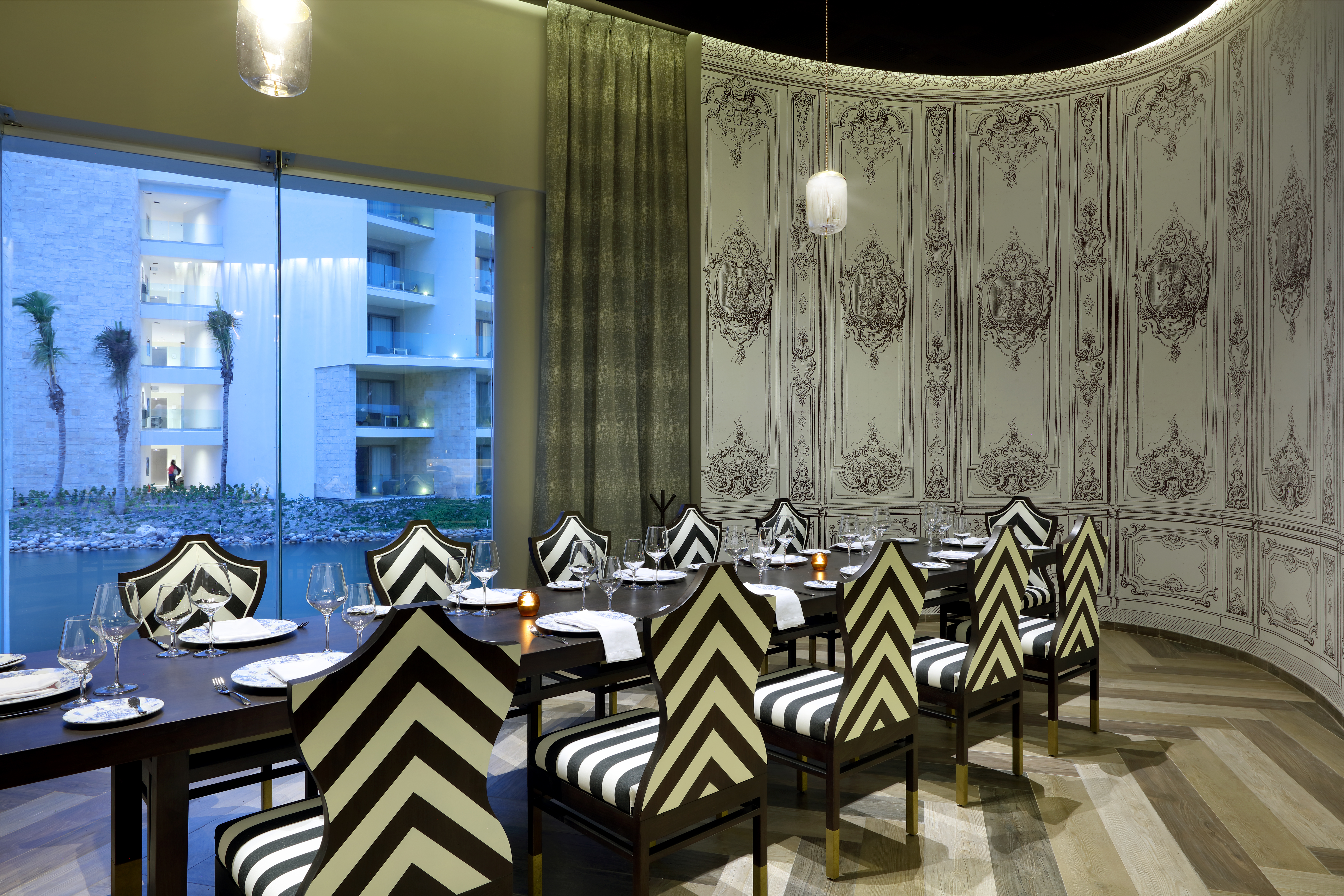 TRS Coral Costa Mujeres, a Registry Collection Hotel restaurant in Cancun, Other than US/Canada