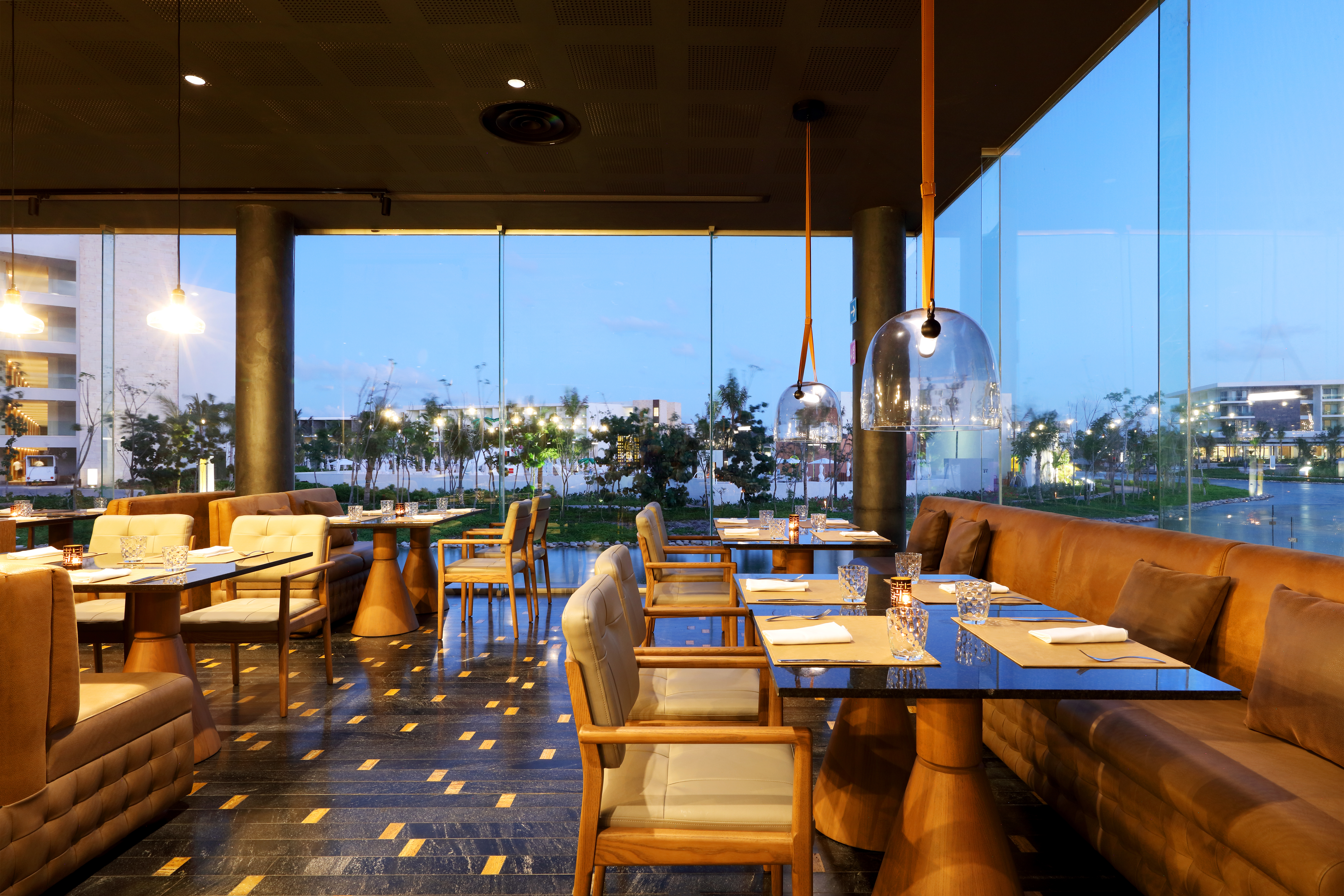 TRS Coral Costa Mujeres, a Registry Collection Hotel restaurant in Cancun, Other than US/Canada