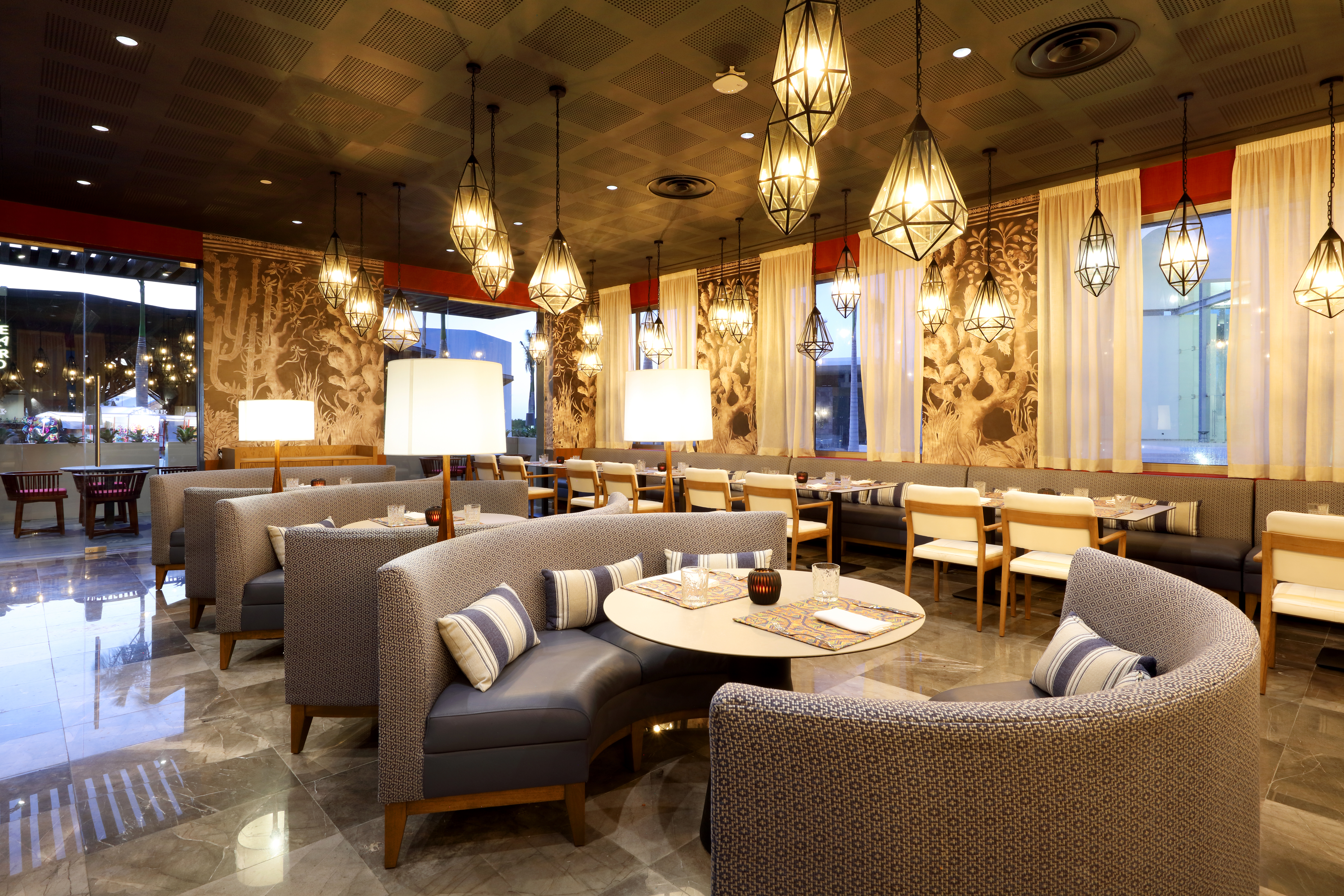 TRS Coral Costa Mujeres, a Registry Collection Hotel restaurant in Cancun, Other than US/Canada