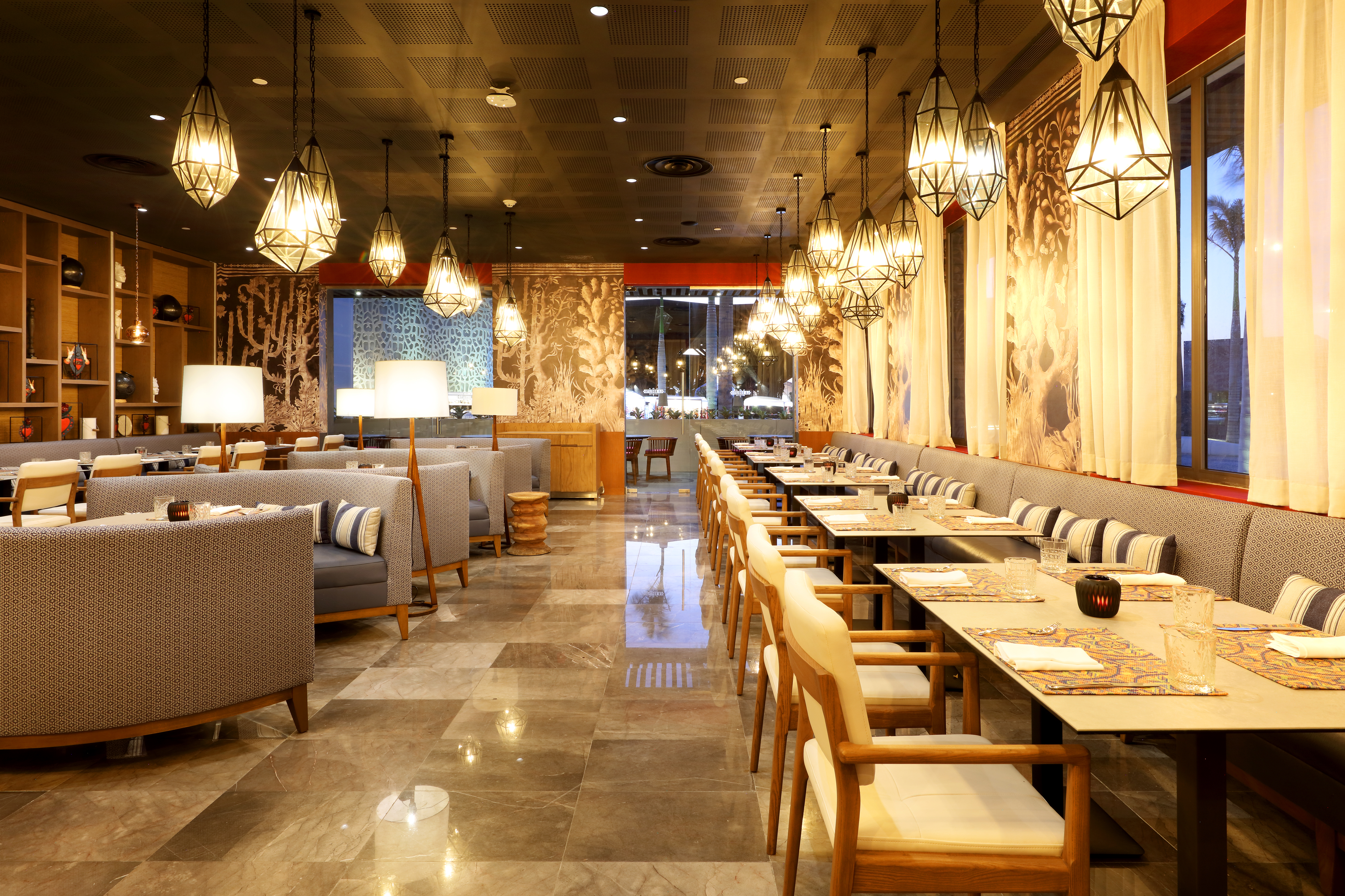 TRS Coral Costa Mujeres, a Registry Collection Hotel restaurant in Cancun, Other than US/Canada