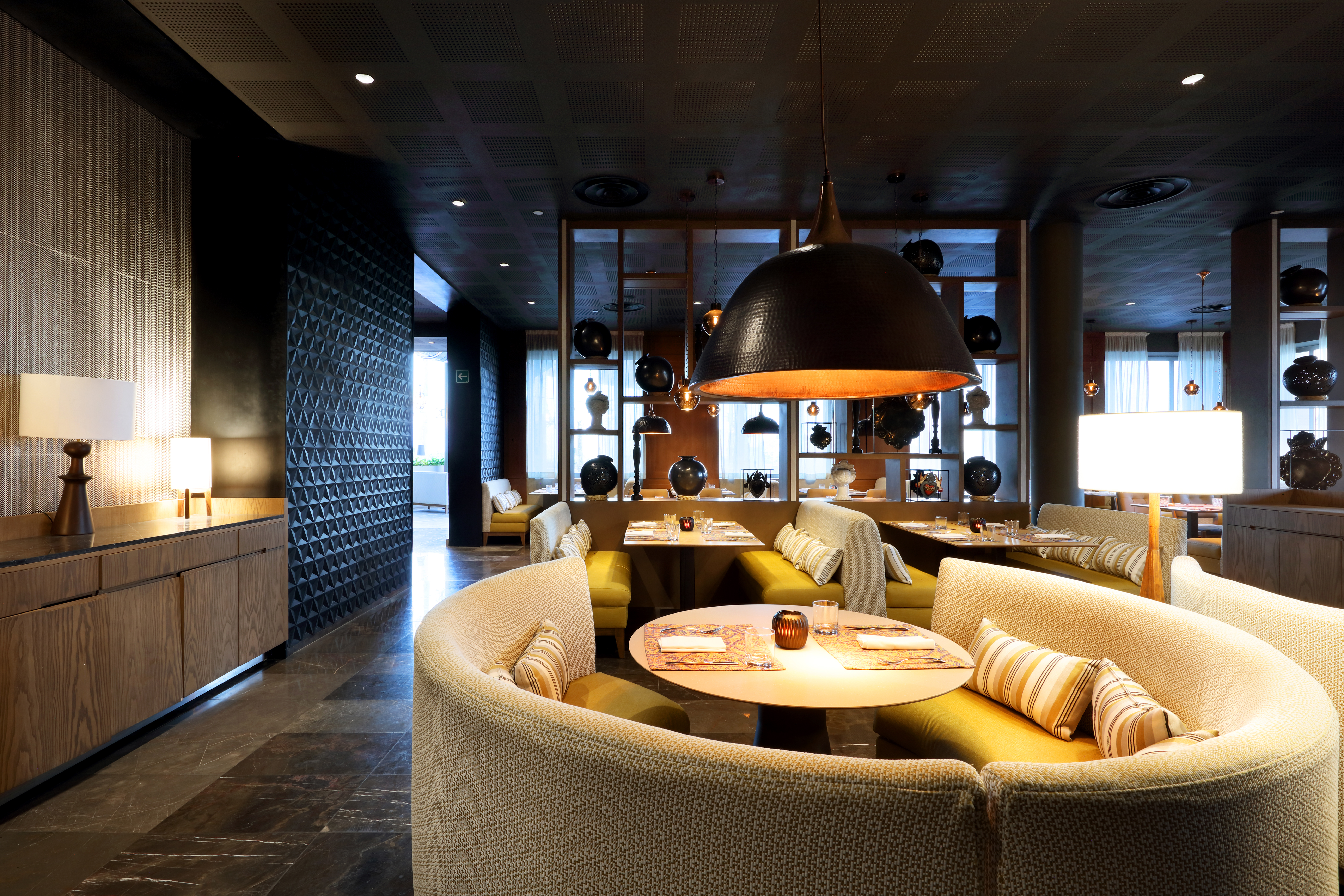 TRS Coral Costa Mujeres, a Registry Collection Hotel restaurant in Cancun, Other than US/Canada