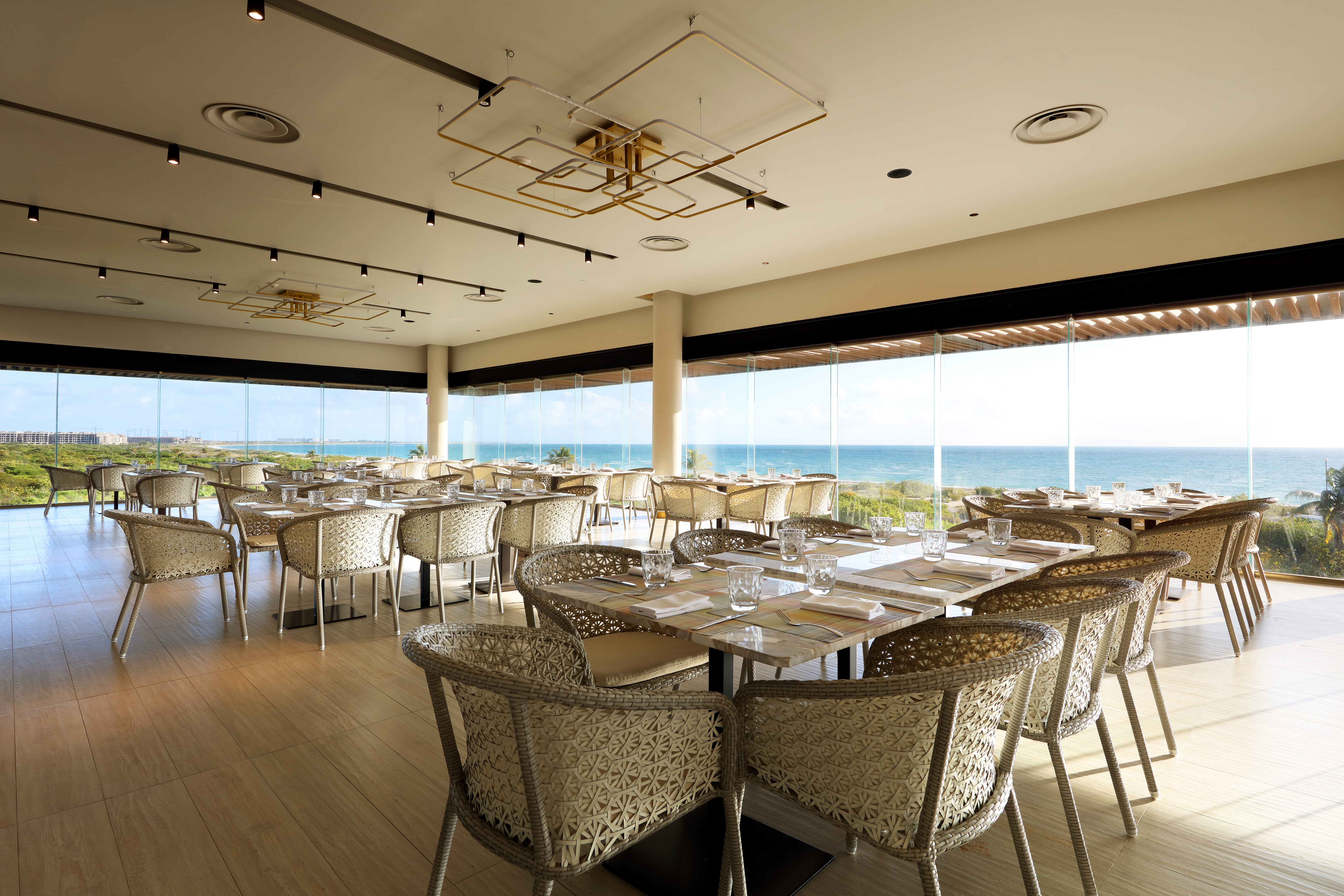 TRS Coral Costa Mujeres, a Registry Collection Hotel restaurant in Cancun, Other than US/Canada