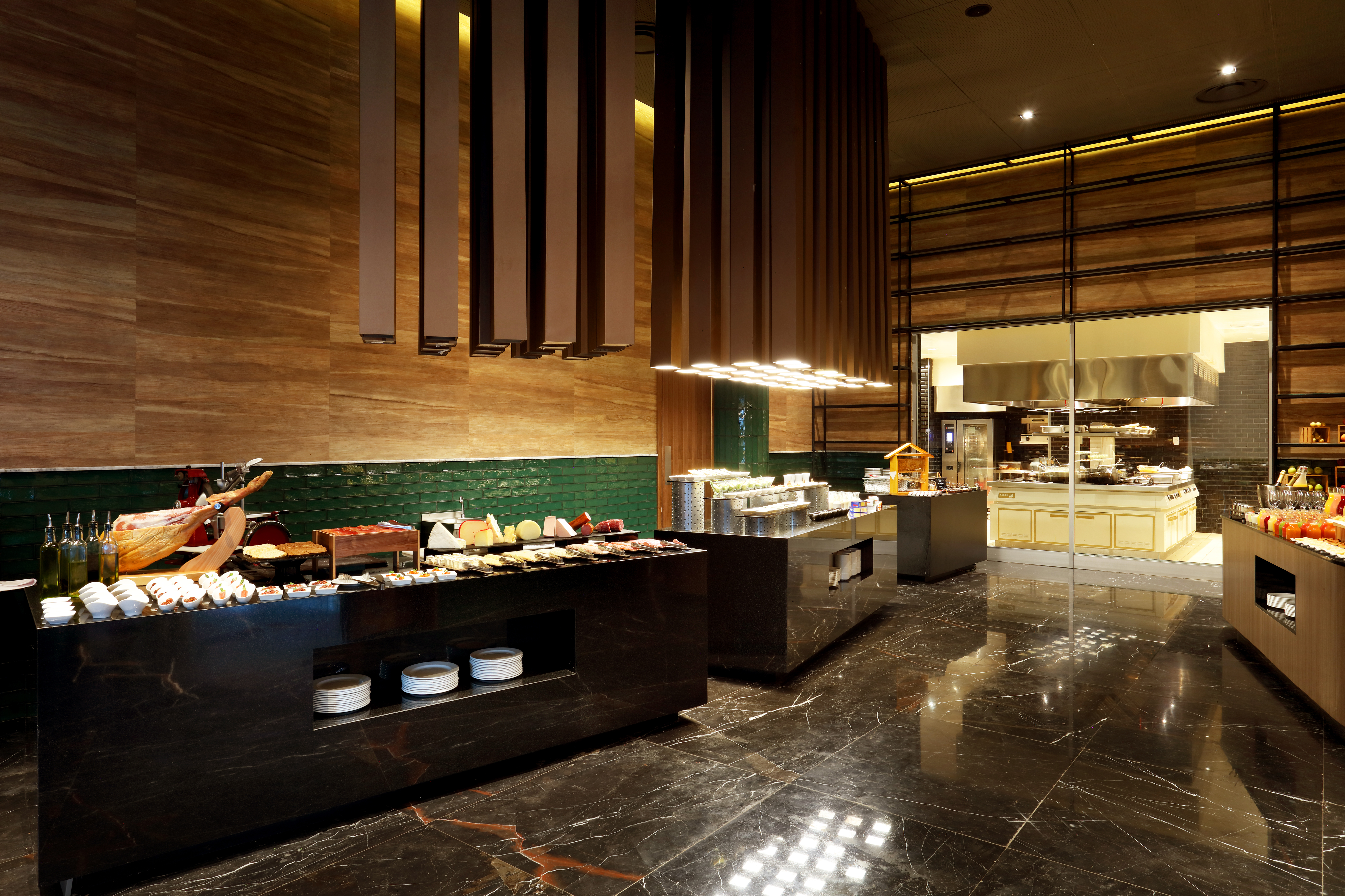 TRS Coral Costa Mujeres, a Registry Collection Hotel restaurant in Cancun, Other than US/Canada