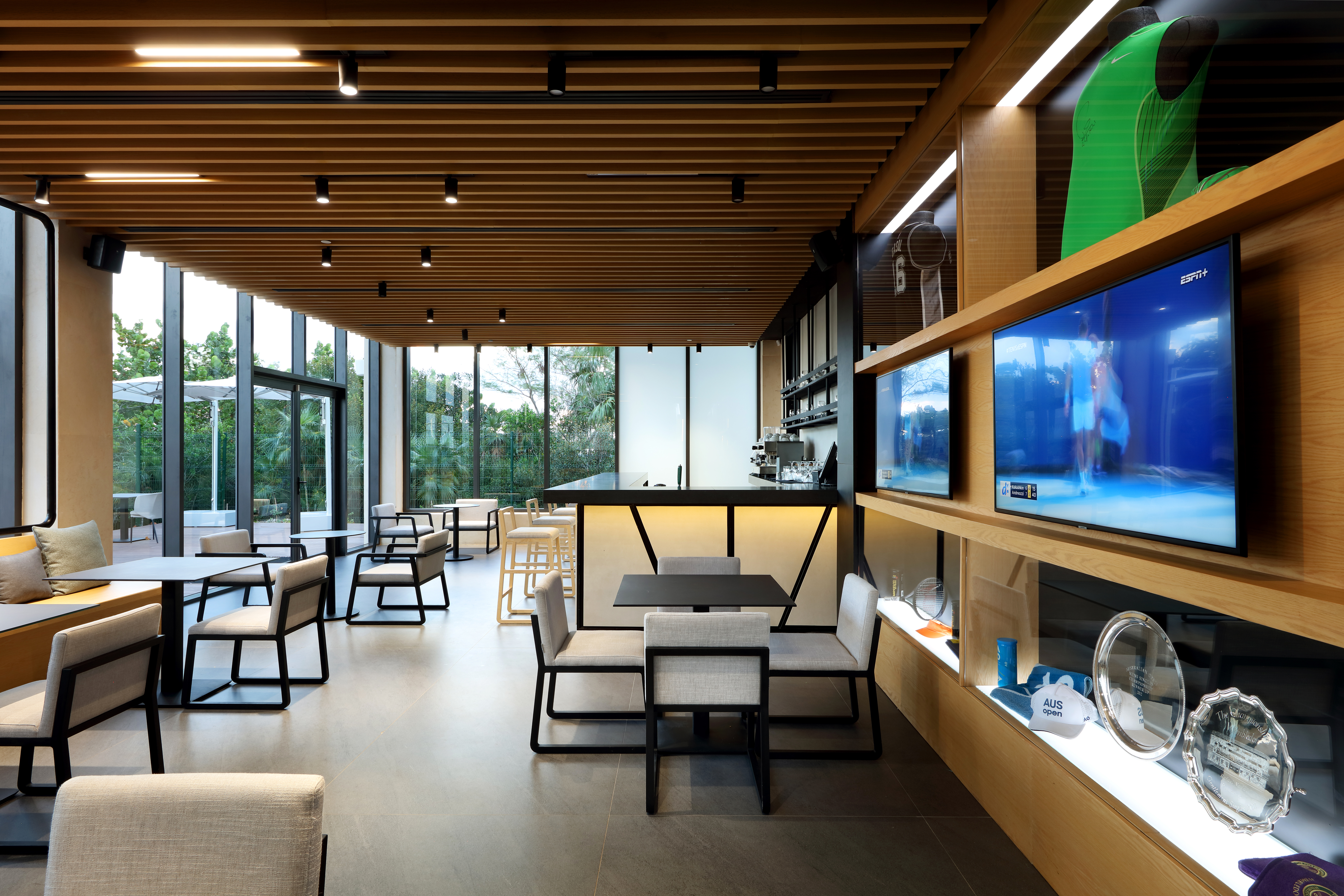 TRS Coral Costa Mujeres, a Registry Collection Hotel restaurant in Cancun, Other than US/Canada