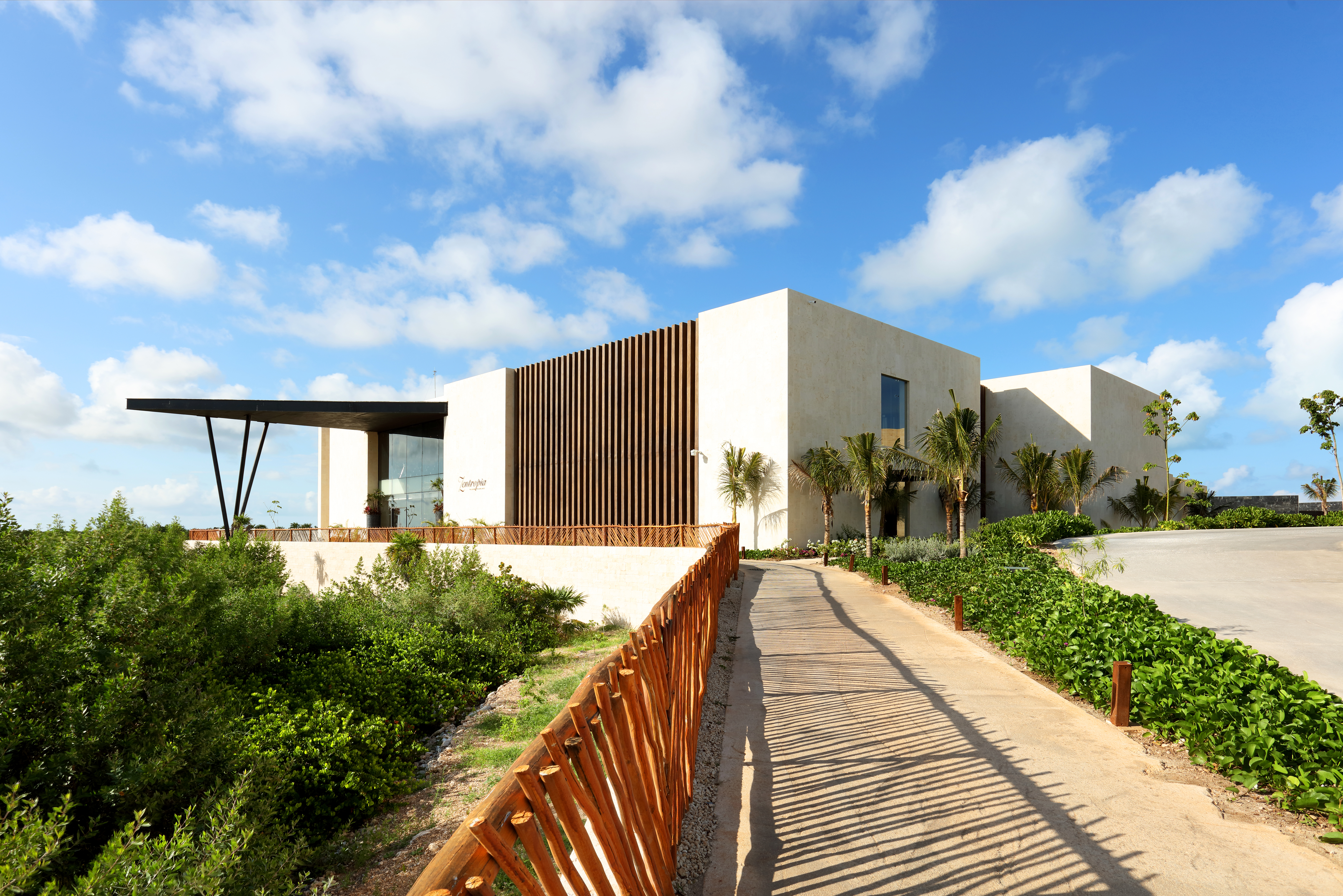 TRS Coral Costa Mujeres, a Registry Collection Hotel restaurant in Cancun, Other than US/Canada