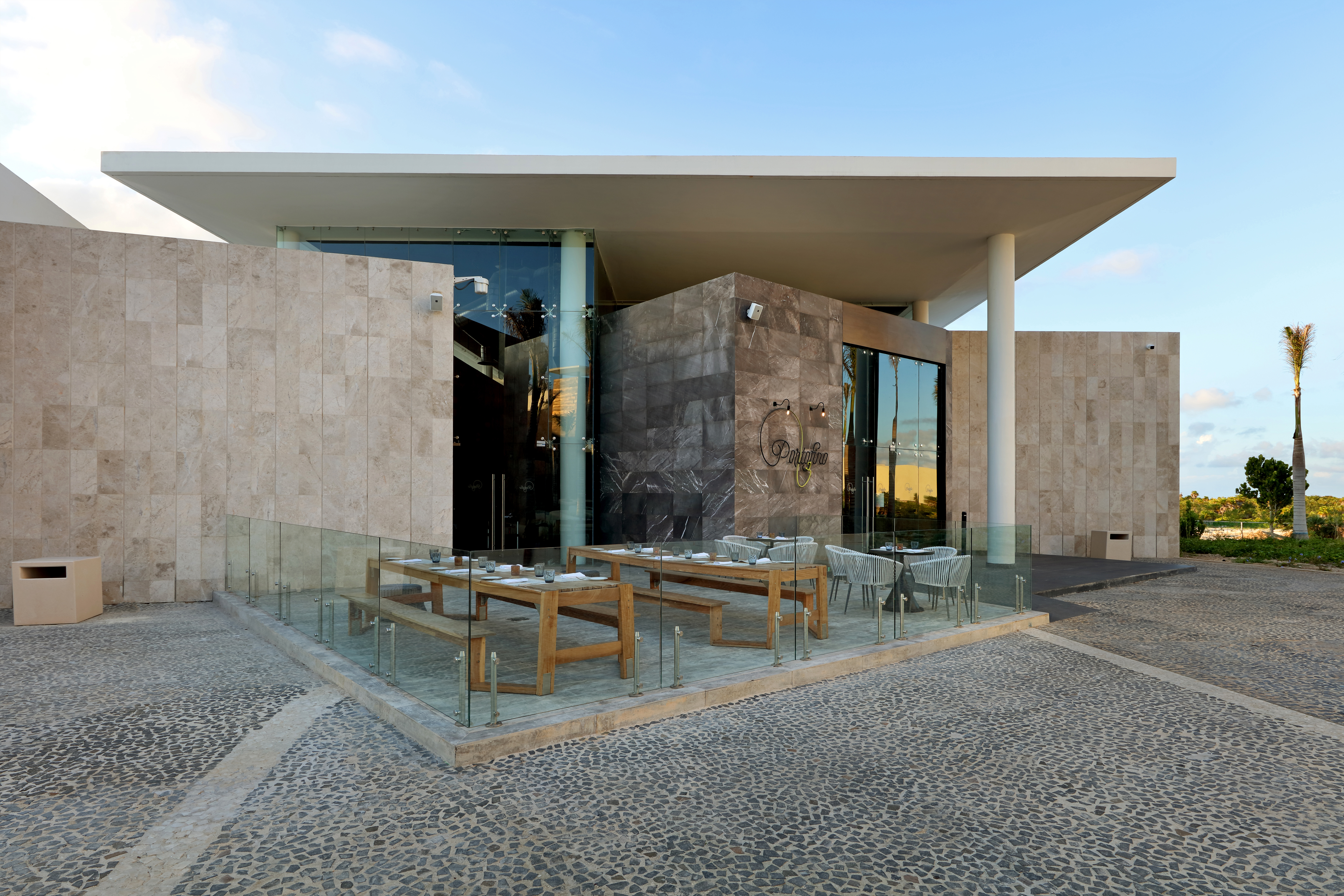 TRS Coral Costa Mujeres, a Registry Collection Hotel restaurant in Cancun, Other than US/Canada