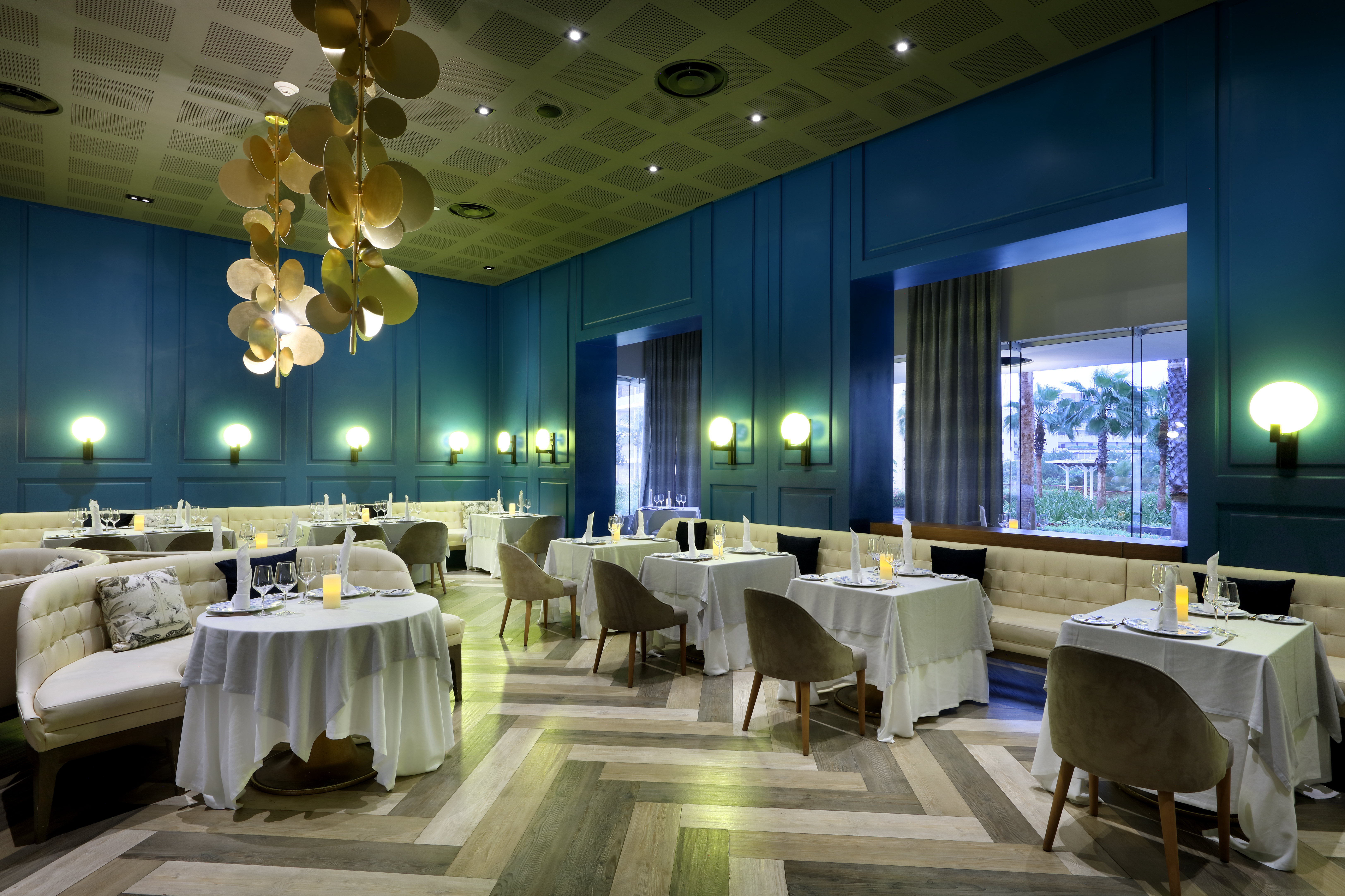 TRS Coral Costa Mujeres, a Registry Collection Hotel restaurant in Cancun, Other than US/Canada