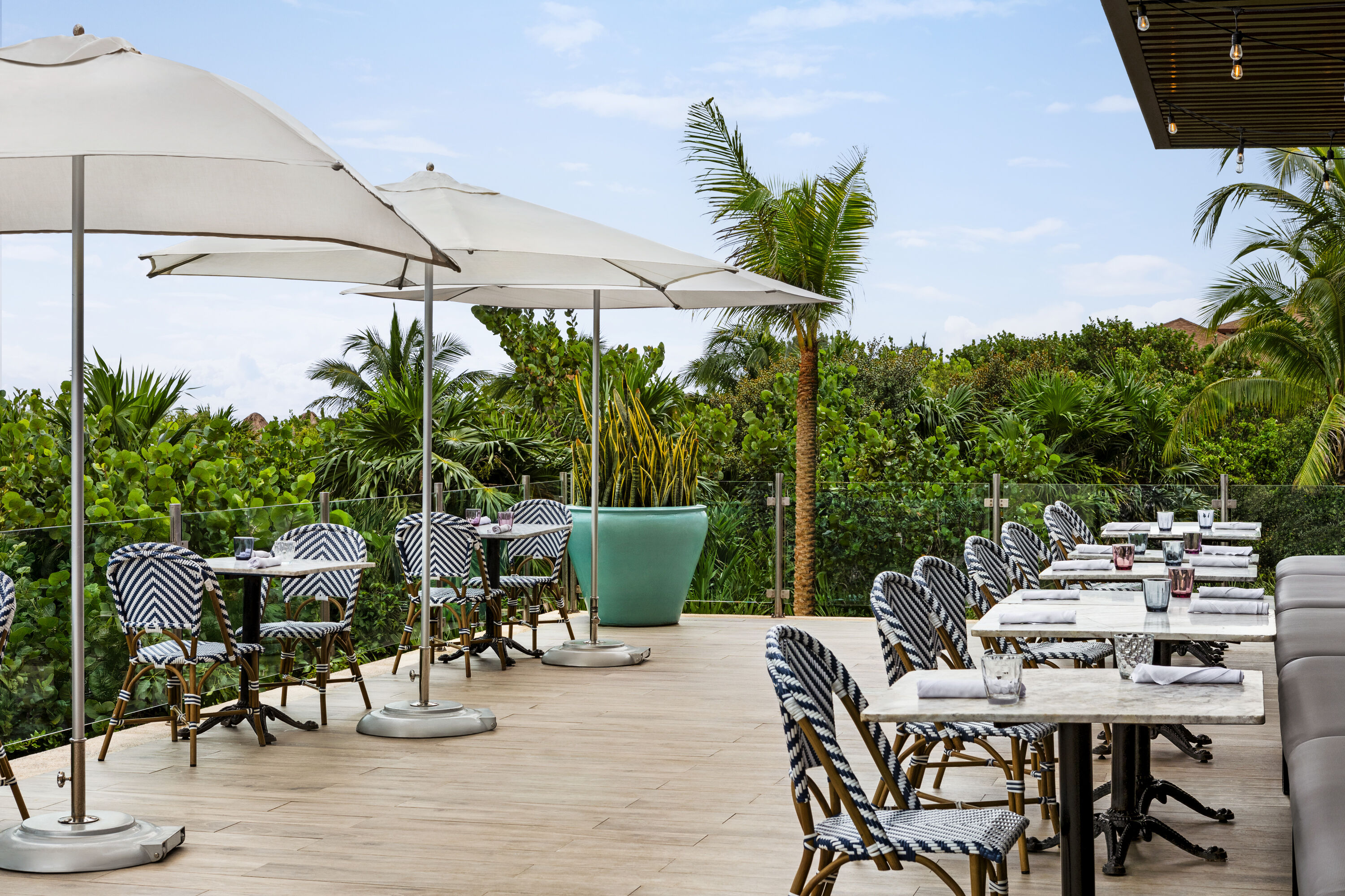 TRS Coral Costa Mujeres, a Registry Collection Hotel restaurant in Cancun, Other than US/Canada