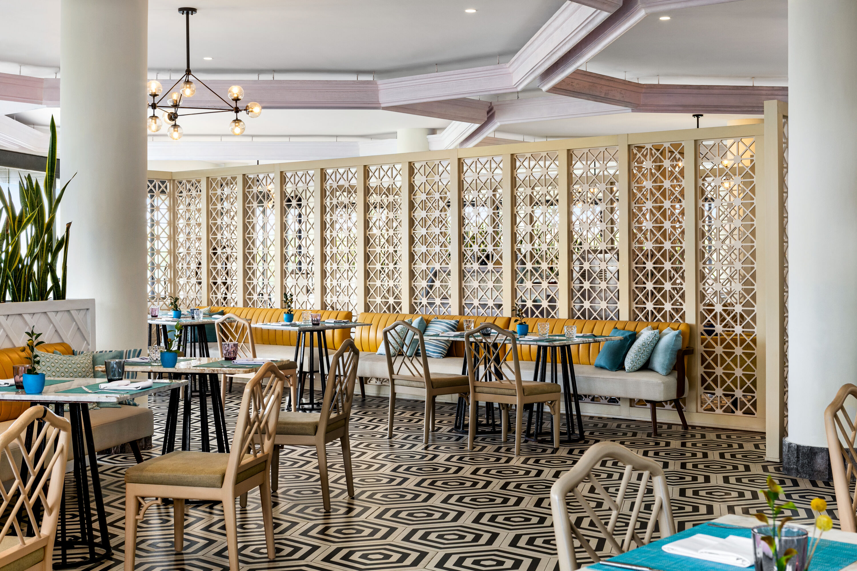 TRS Coral Costa Mujeres, a Registry Collection Hotel restaurant in Cancun, Other than US/Canada