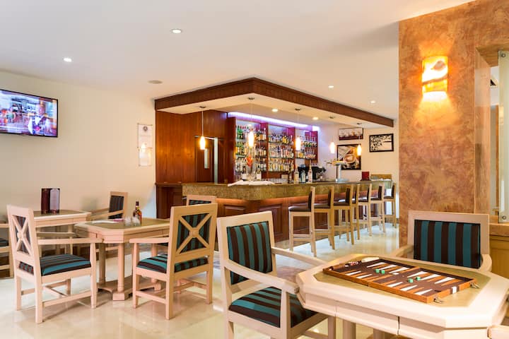 Bar at Grand Palladium Vallarta, All Inclusive Resort & Spa in Punta Mita, Other than US/Canada