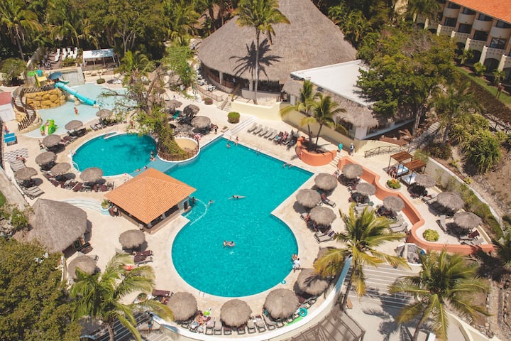 Exterior of Grand Palladium Vallarta, All Inclusive Resort & Spa hotel in Punta Mita, Other than US/Canada