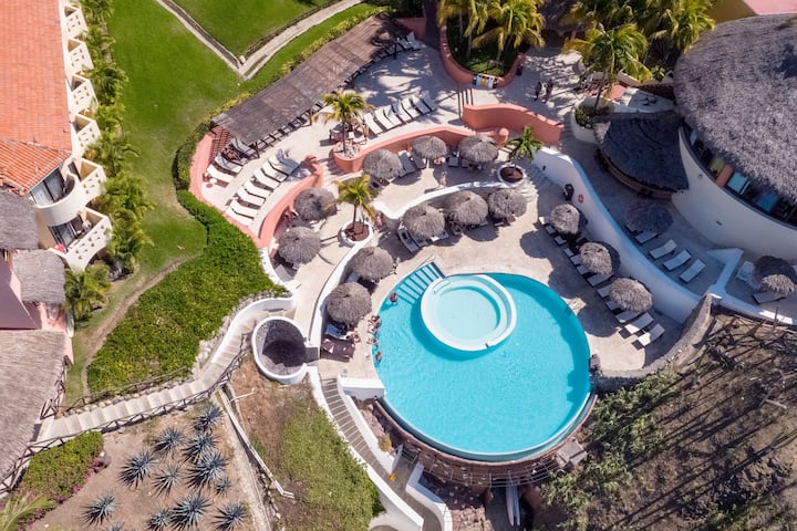 Exterior of Grand Palladium Vallarta, All Inclusive Resort & Spa hotel in Punta Mita, Other than US/Canada