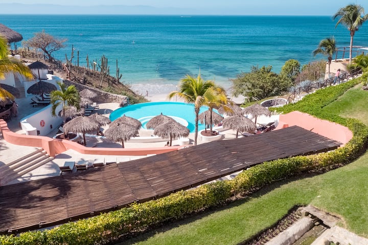 Exterior of Grand Palladium Vallarta, All Inclusive Resort & Spa hotel in Punta Mita, Other than US/Canada