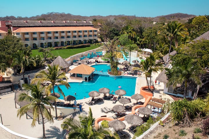 Exterior of Grand Palladium Vallarta, All Inclusive Resort & Spa hotel in Punta Mita, Other than US/Canada