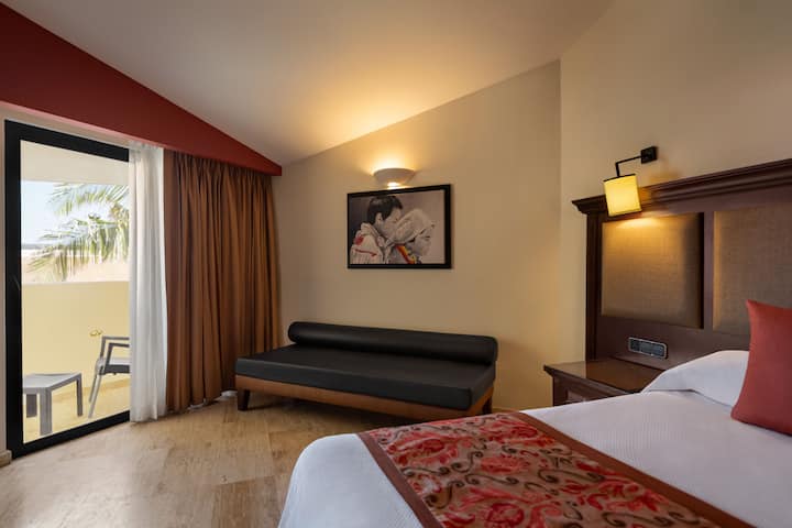 Guest room at the Grand Palladium Vallarta, All Inclusive Resort & Spa in Punta Mita, Other than US/Canada