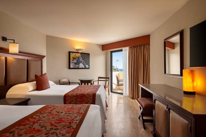 Guest room at the Grand Palladium Vallarta, All Inclusive Resort & Spa in Punta Mita, Other than US/Canada