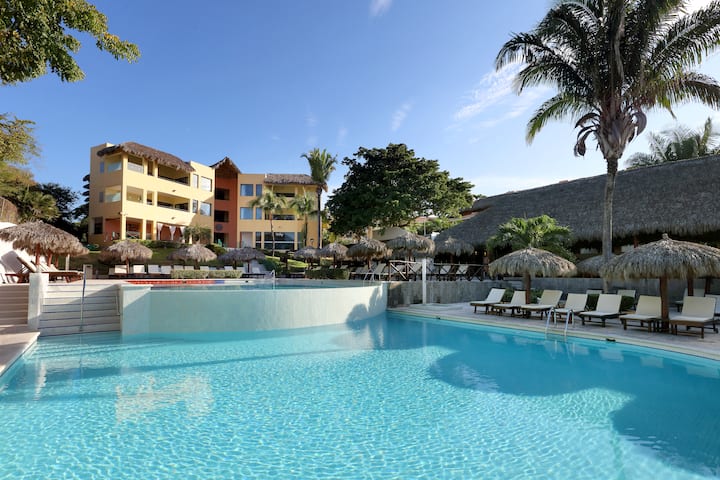 Pool at the Grand Palladium Vallarta, All Inclusive Resort & Spa in Punta Mita, Other than US/Canada