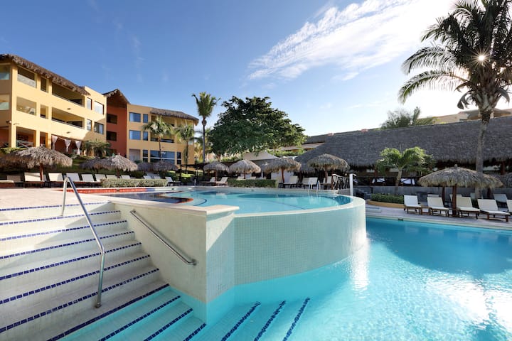 Pool at the Grand Palladium Vallarta, All Inclusive Resort & Spa in Punta Mita, Other than US/Canada