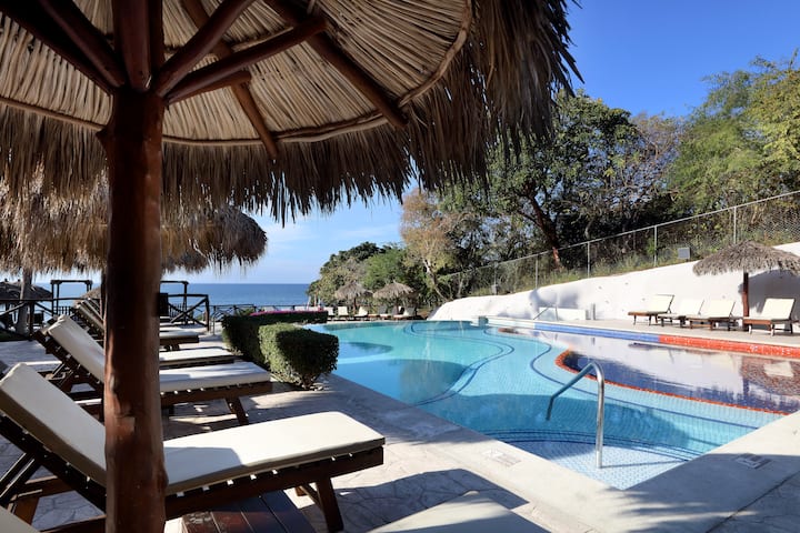 Pool at the Grand Palladium Vallarta, All Inclusive Resort & Spa in Punta Mita, Other than US/Canada