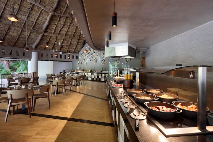 Grand Palladium Vallarta, All Inclusive Resort & Spa restaurant in Punta Mita, Other than US/Canada