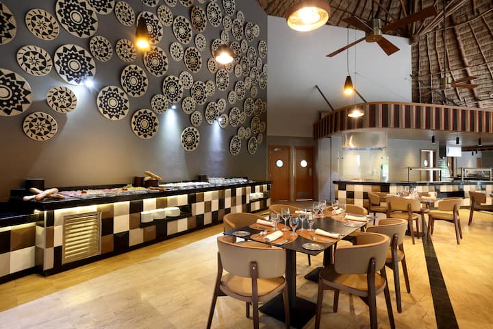 Grand Palladium Vallarta, All Inclusive Resort & Spa restaurant in Punta Mita, Other than US/Canada