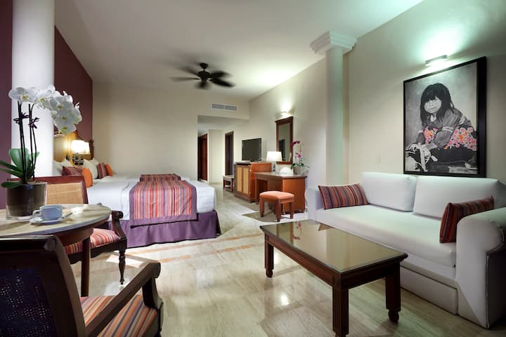 Grand Palladium Vallarta, All Inclusive Resort & Spa suite in Punta Mita, Other than US/Canada