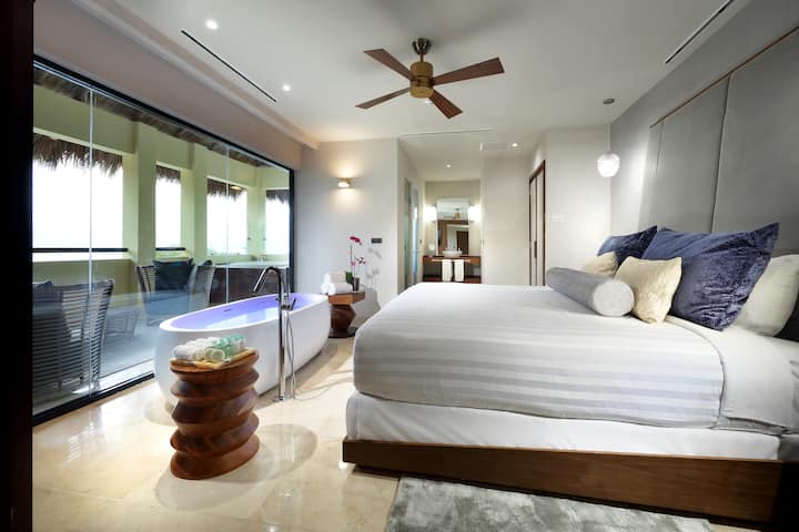 Grand Palladium Vallarta, All Inclusive Resort & Spa suite in Punta Mita, Other than US/Canada